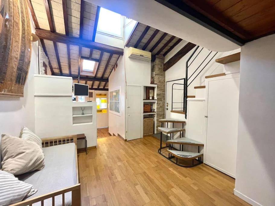 Trastevere Lovely Loft Apartamento